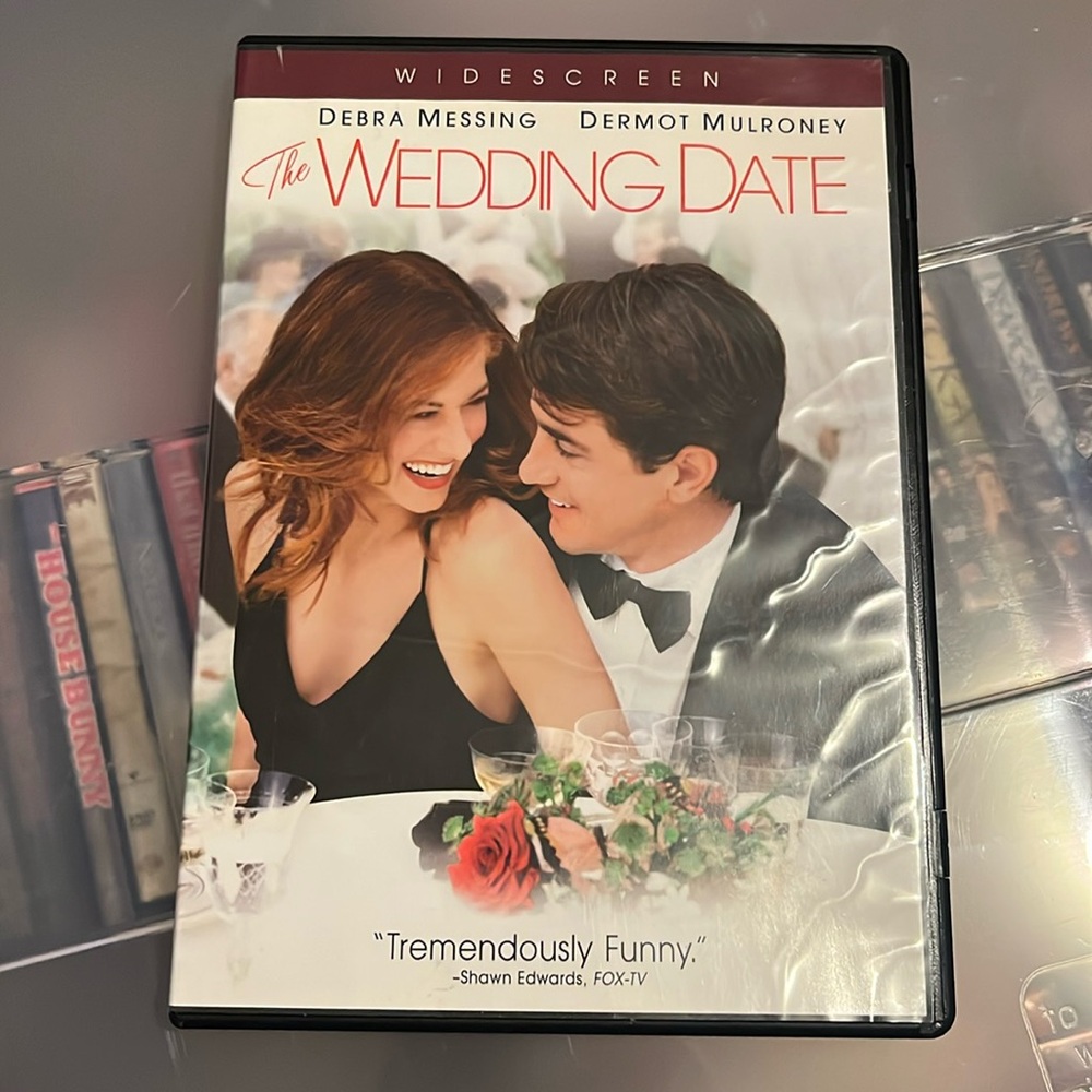 Wedding date dvd *free with purchase